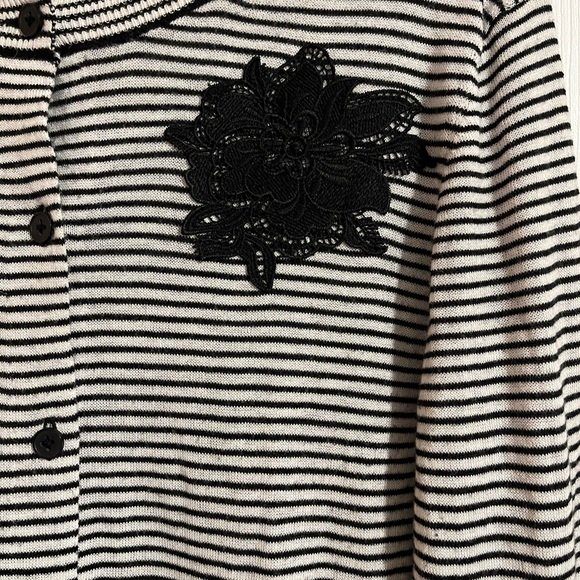 LOFT women's striped black white sweater cardigan buttons down flower - Picture 3 of 4